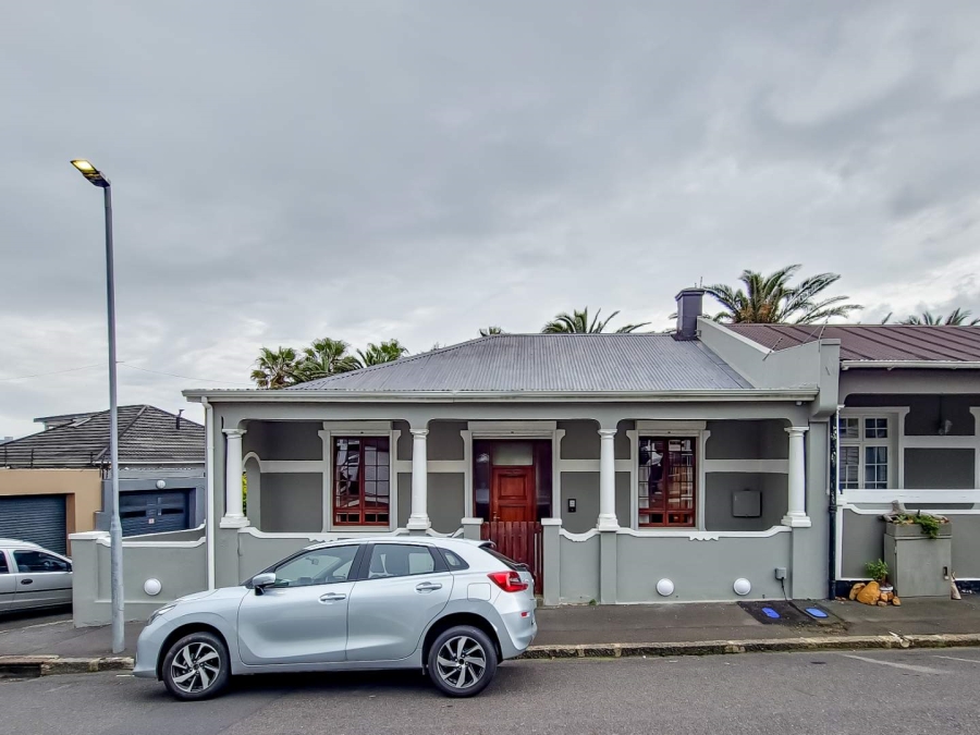To Let 2 Bedroom Property for Rent in Walmer Estate Western Cape